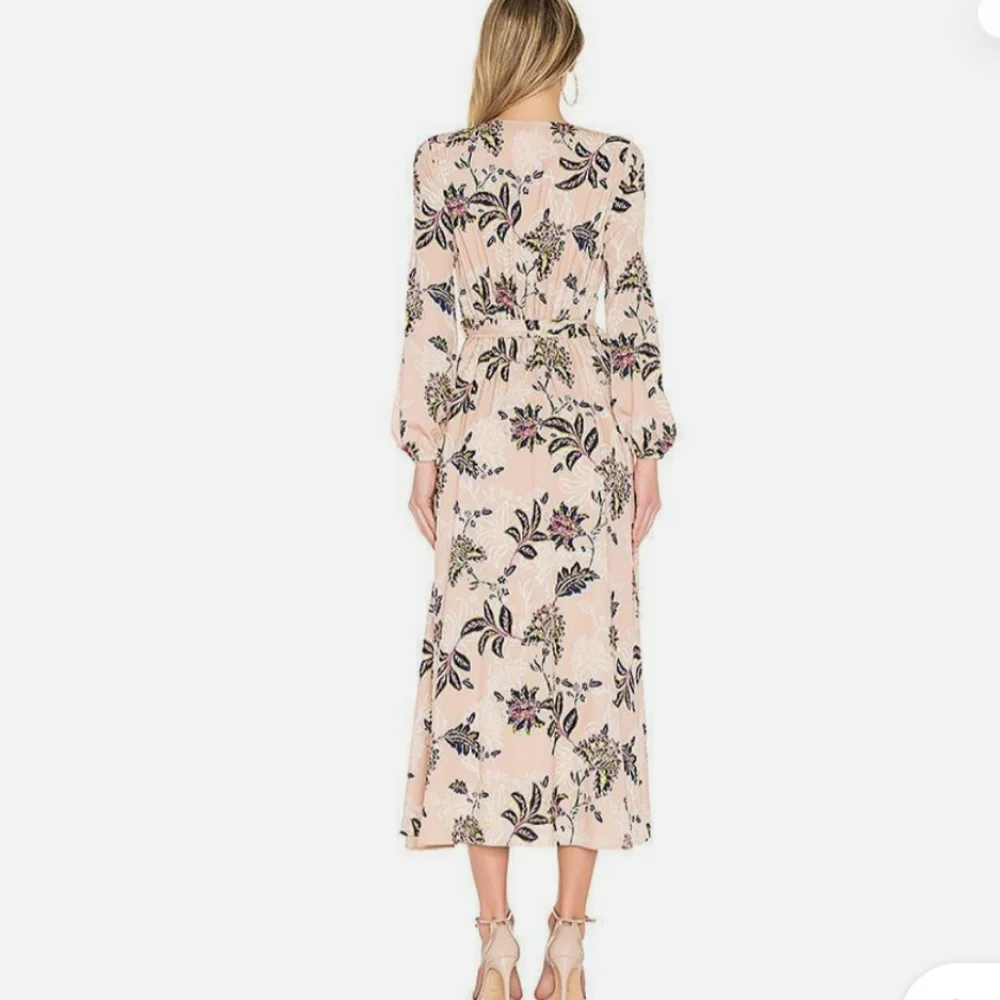 The Jetset Diaries Floral Long Sleeve Maxi Dress Tan Black Below Knee Size Small - Picture 2 of 14